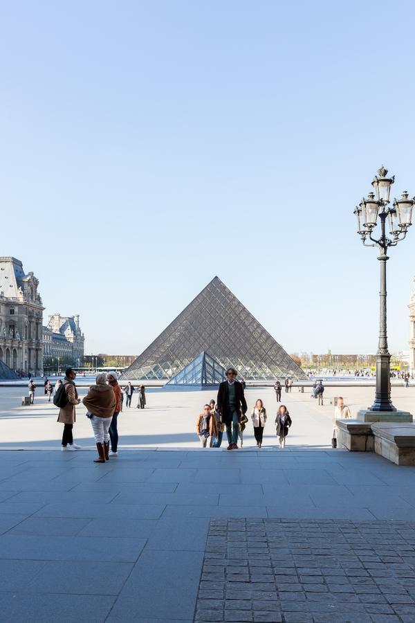 Veeve - Steps From The Louvre Daire Paris Dış mekan fotoğraf